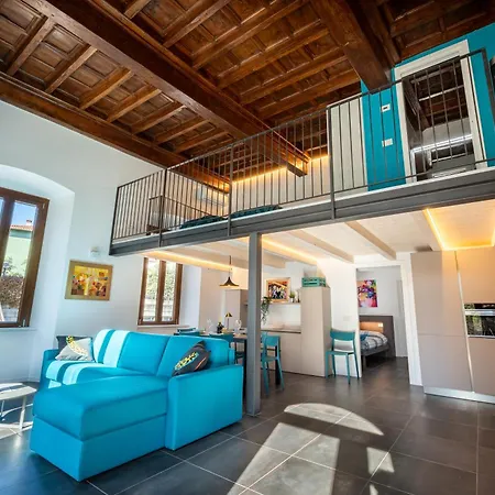 Apartman New 2024 - Ancient - Where Classic Style Meets Modern Design And Comforts - Larihome A41 Gravedona